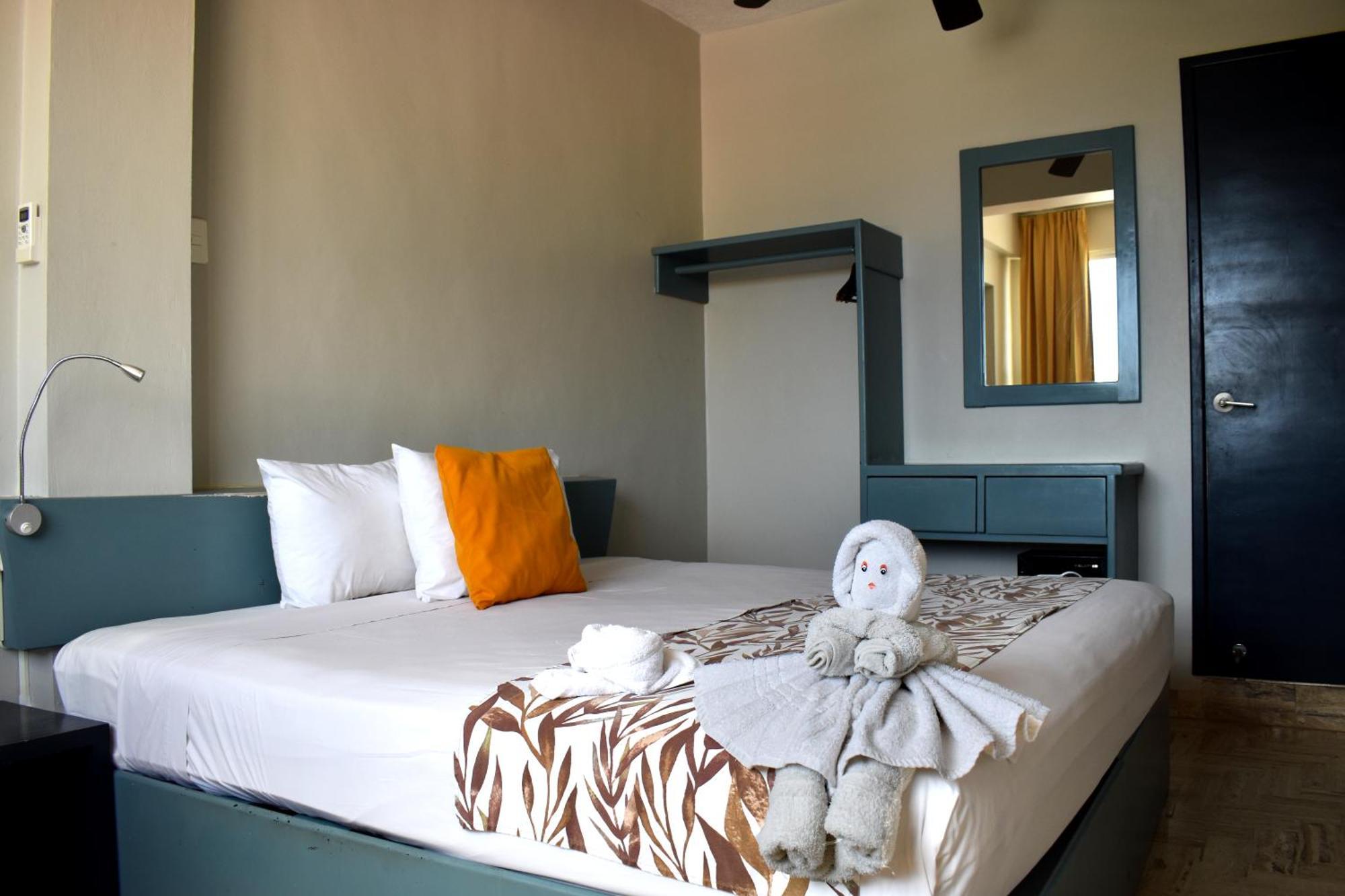 "5Th Av" Sol Del Caribe Apart Hotel (Adults Only) Playa del Carmen Kültér fotó