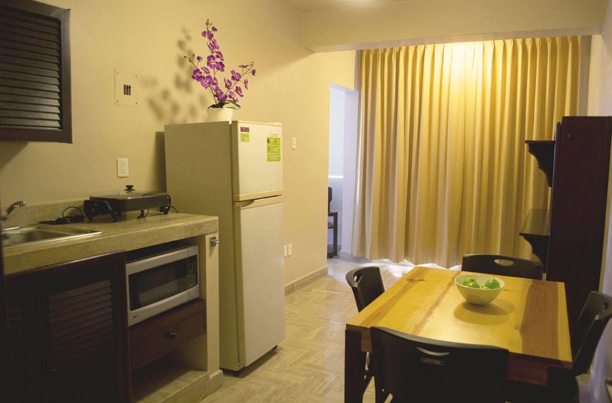 "5Th Av" Sol Del Caribe Apart Hotel (Adults Only) Playa del Carmen Kültér fotó